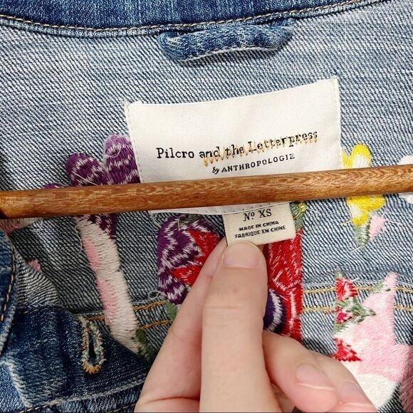 Anthropologie Pilcro and the Letterpress Embroidered Denim Jacket sz XS Floral - Picture 5 of 7